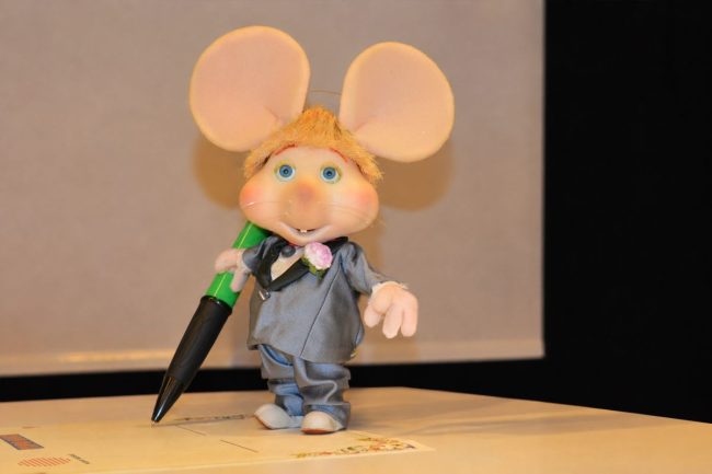 sony music italy annuncia la firma di topo gigio che entra nel roster kids da Lopinionista.it sony music italy annuncia la firma di topo gigio che entra nel roster kids